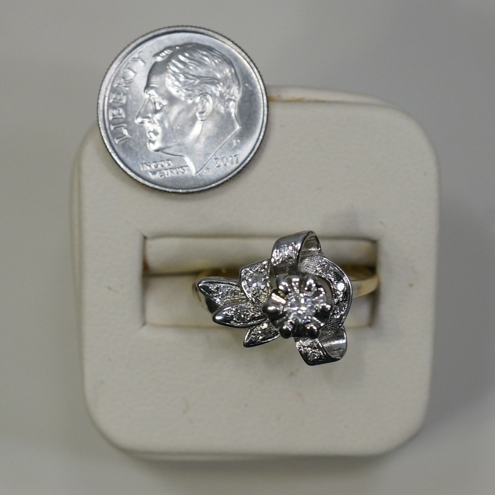 14KTT Vintage Genuine Diamond Flower Design Ring - Picture 6 of 6